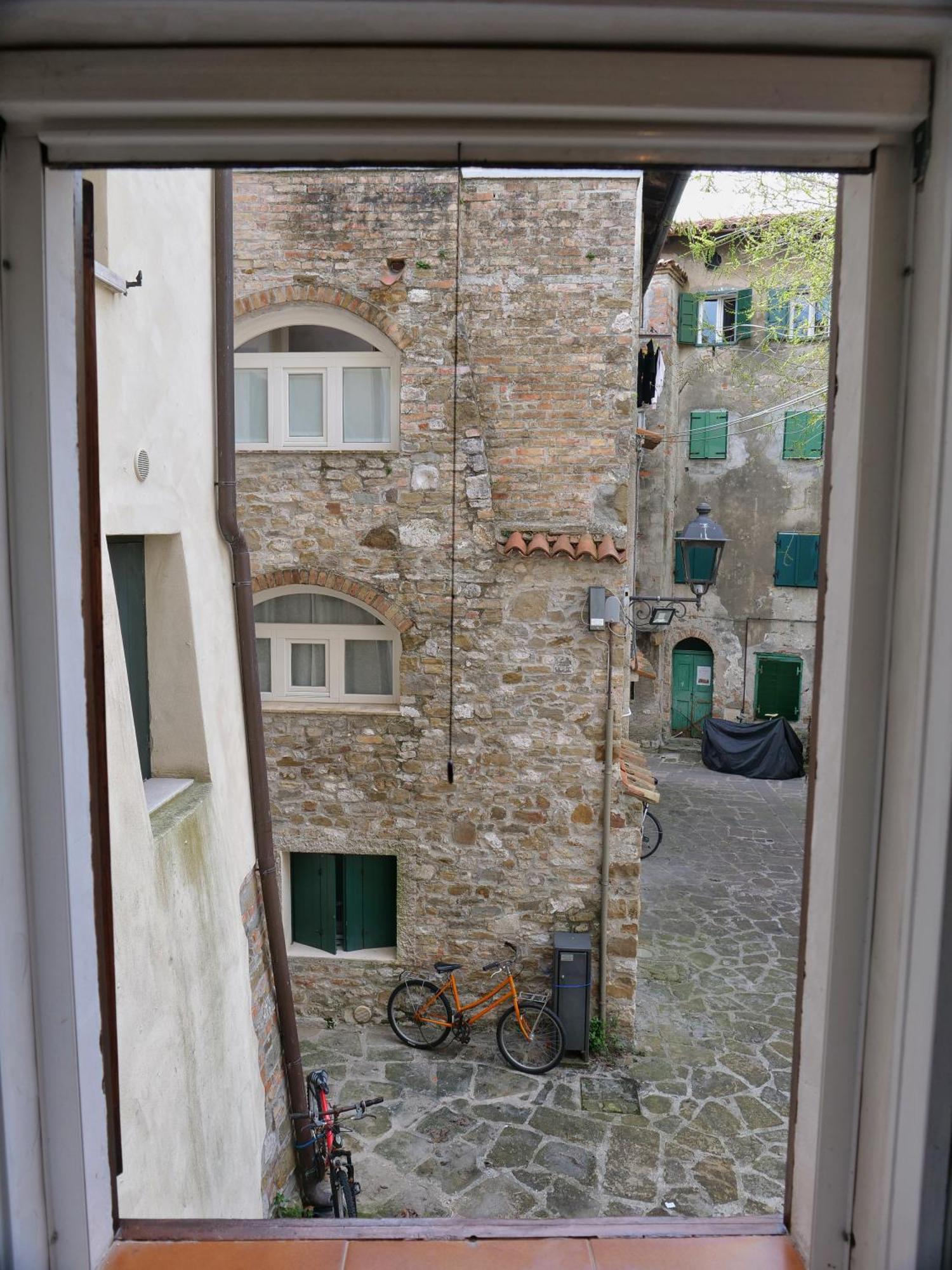 Casa Vianella - Romantico Monolocale Per Vivere Come Una Volta Grado Bagian luar foto